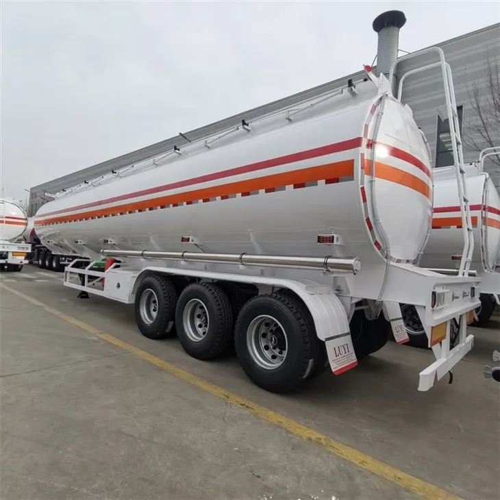 fuel tank (11)